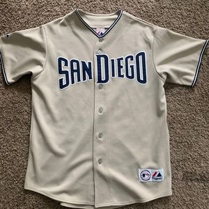 San Diego Padres Majestic replica jersey Size L